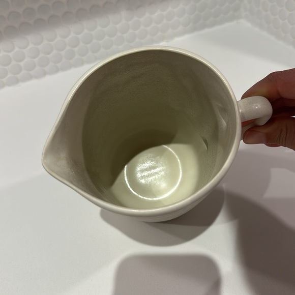 Oui stoneware pitcher - Picture 3 of 4